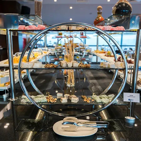 Radisson Blu Cankaya Отель
