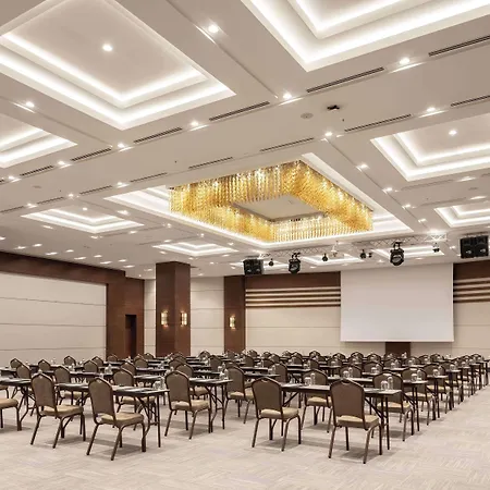 Hotel Radisson Blu Cankaya 5*